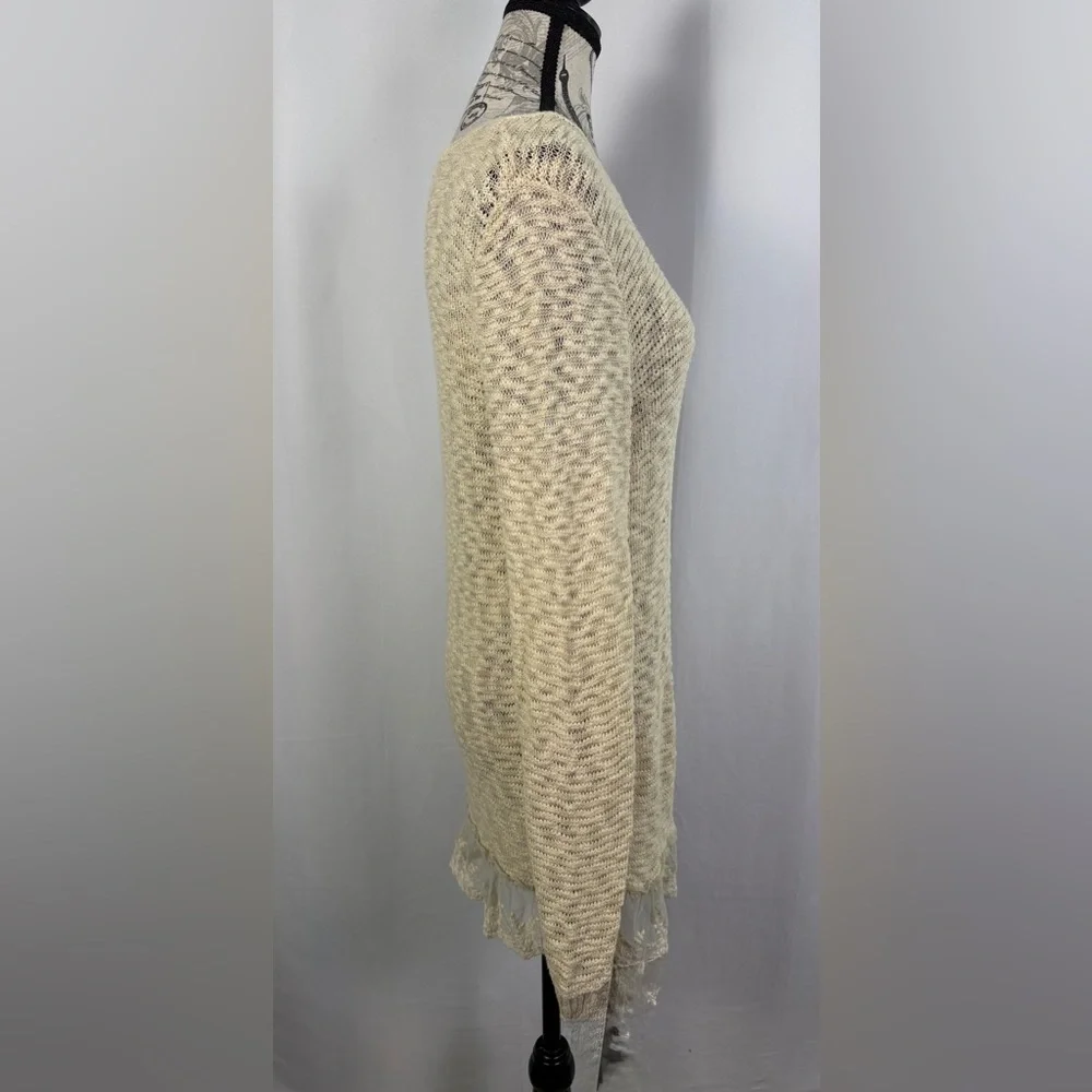 Crystal Kobe Cream Knit Sweater with Lace Hemline Boho Chic Size M